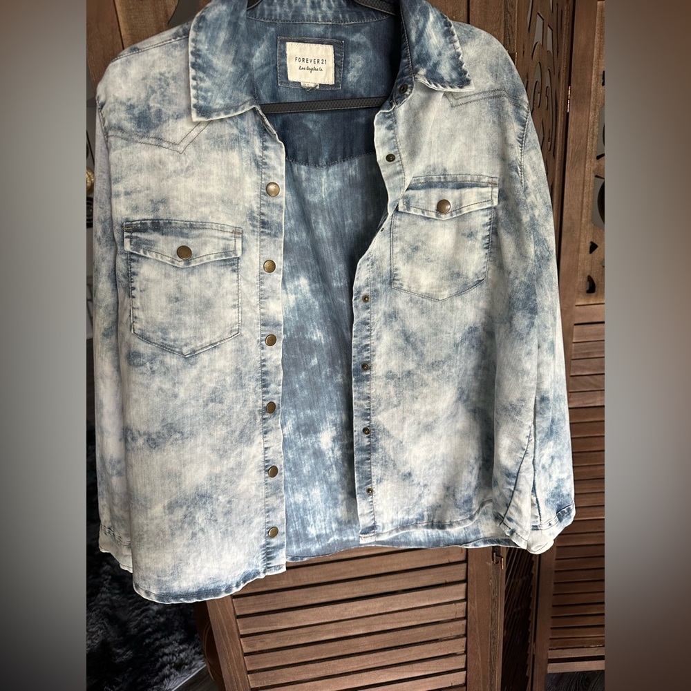 Forever 21 Wash Denim Shirt- Size L